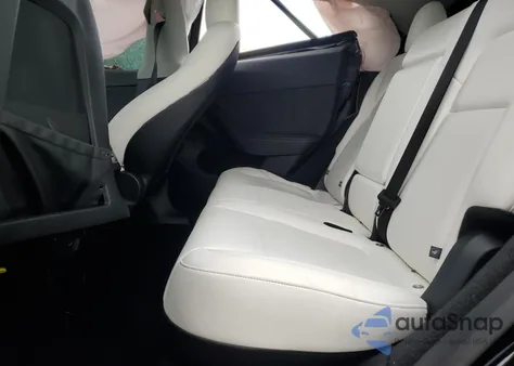 2024 Tesla Model Y from USA, damaged, VIN 7SAYGDEE7RA323373